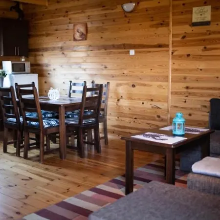 Letniskowe Karpiowka * ルビャトボ