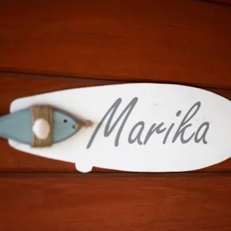 別荘 Letniskowe Karpiowka