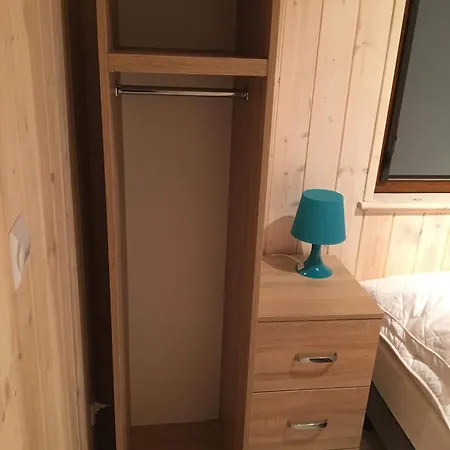 別荘 Letniskowe Karpiowka